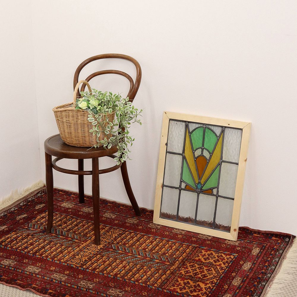 エメラルドグリーンのような色ガラスが素敵♪ アンティーク・ステンドグラス VC111-257001