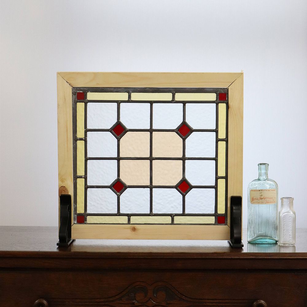 オシャレな小窓に♪ ステンドグラス VC111-257040