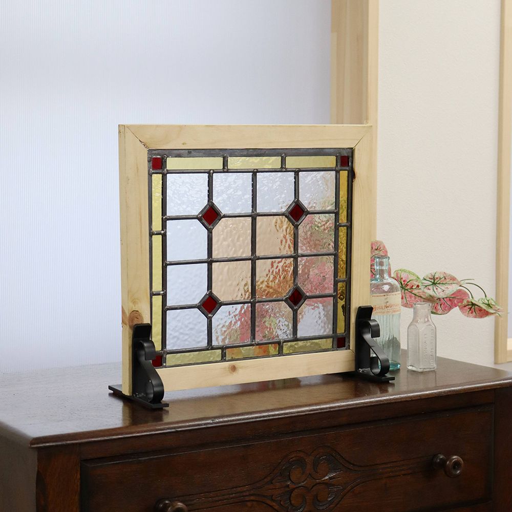 オシャレな小窓に♪ ステンドグラス VC111-257040