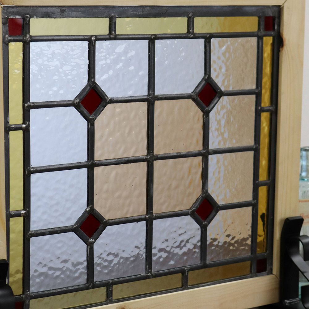 オシャレな小窓に♪ ステンドグラス VC111-257040