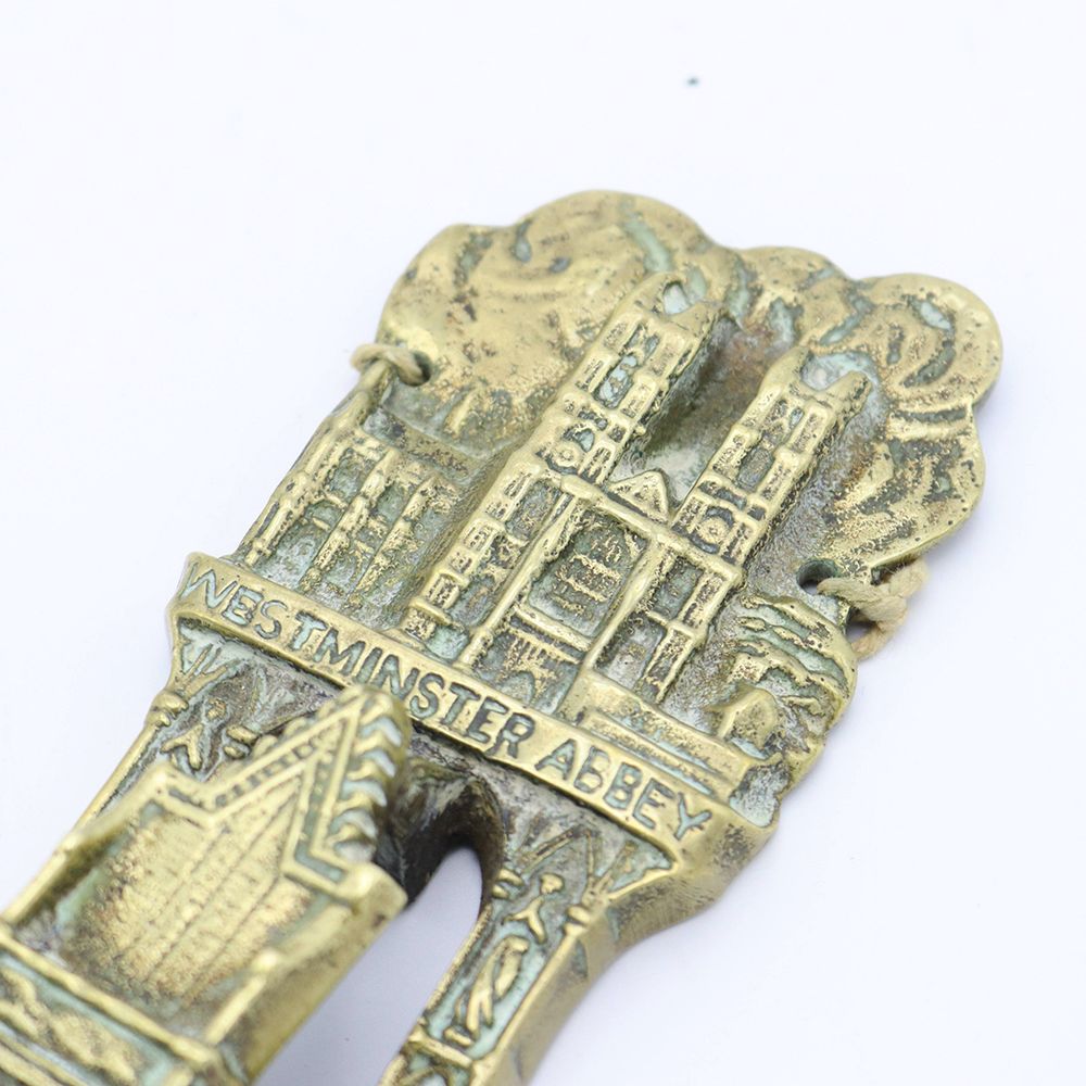 ウェストミンスター寺院です♪ ドアノッカー VC111-261006