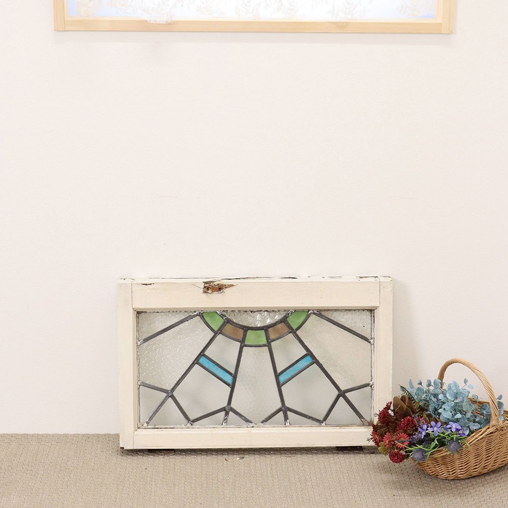 アールデコスタイルの幾何学模様♪ アンティーク・ステンドグラス(アンティーク枠) VC112-005002