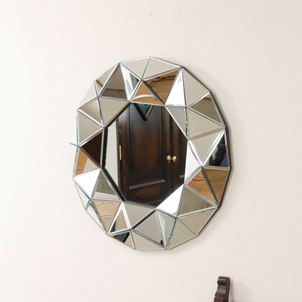 インパクトは抜群♪ オブジェのような壁掛けミラー VC112-031