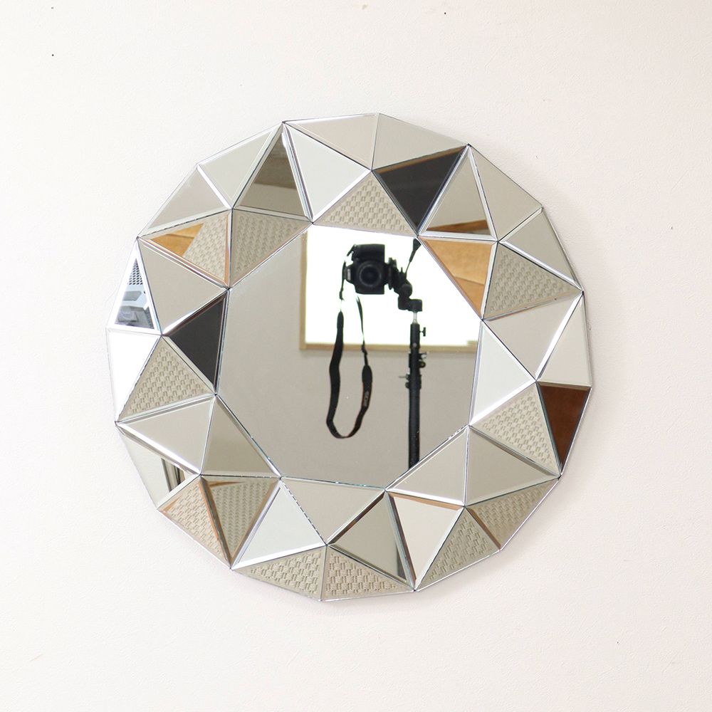 インパクトは抜群♪ オブジェのような壁掛けミラー VC112-031