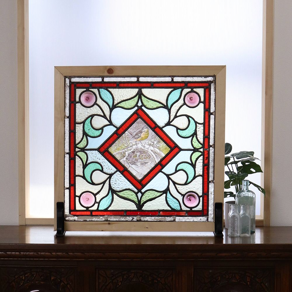 ガラスの色使いも素敵♪ アンティーク・ステンドグラス(絵付け) VC112-088003