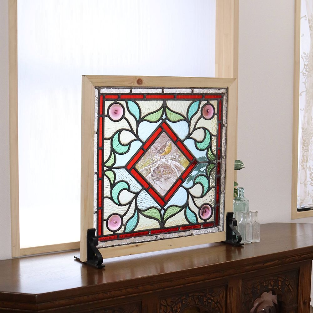 ガラスの色使いも素敵♪ アンティーク・ステンドグラス(絵付け) VC112-088003