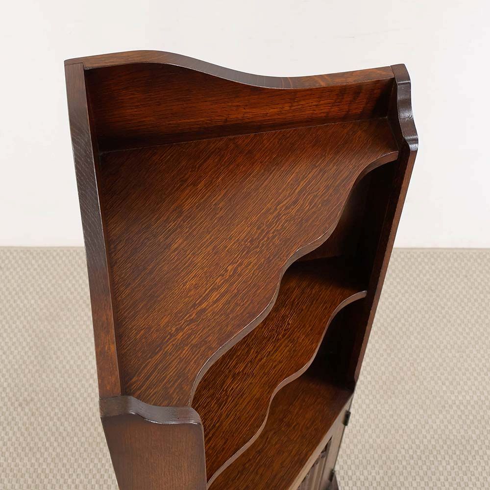 オシャレな作りが自慢です♪ コーナーキャビネット VC113-096