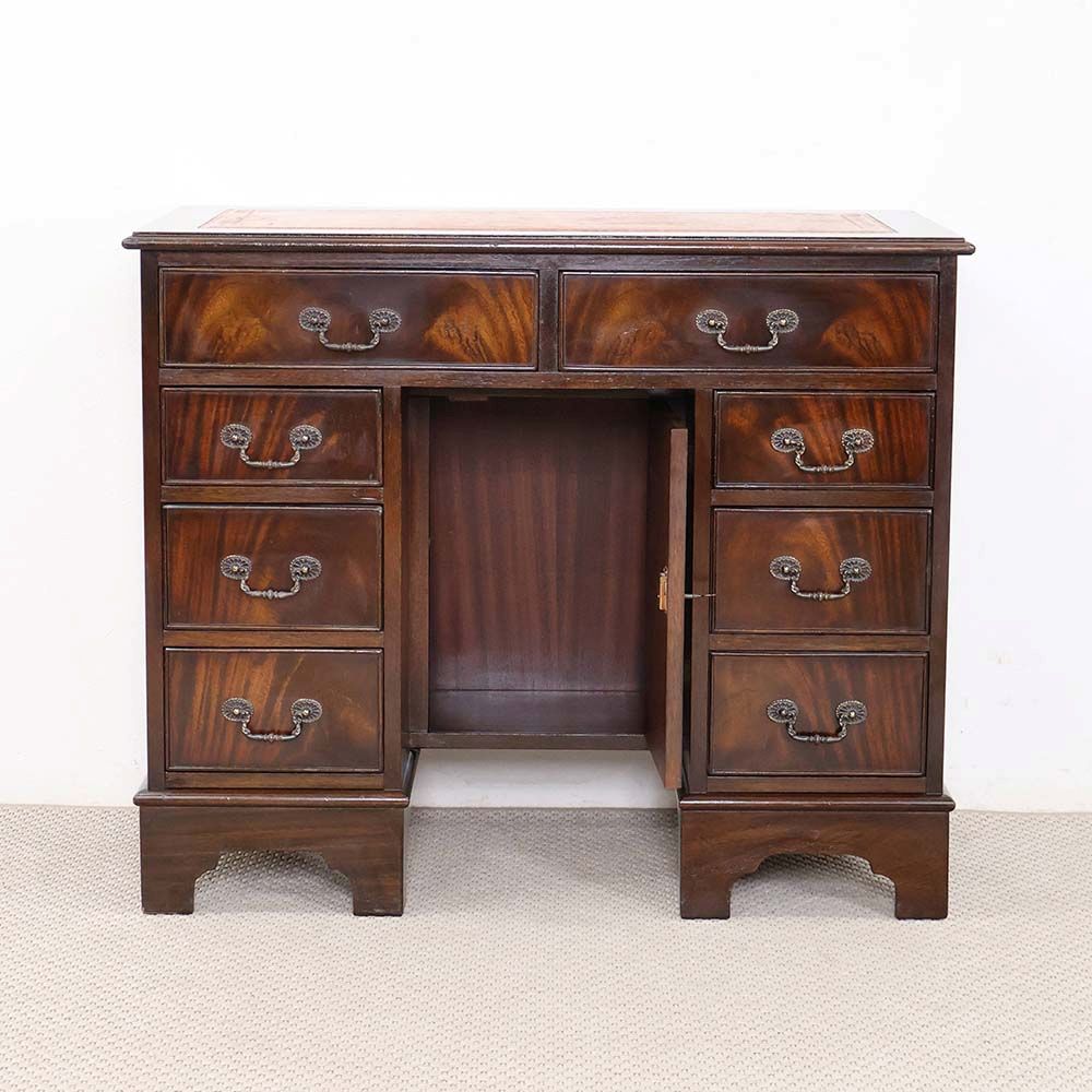 カットワークで足下までシックに演出♪ デスク VC113-097