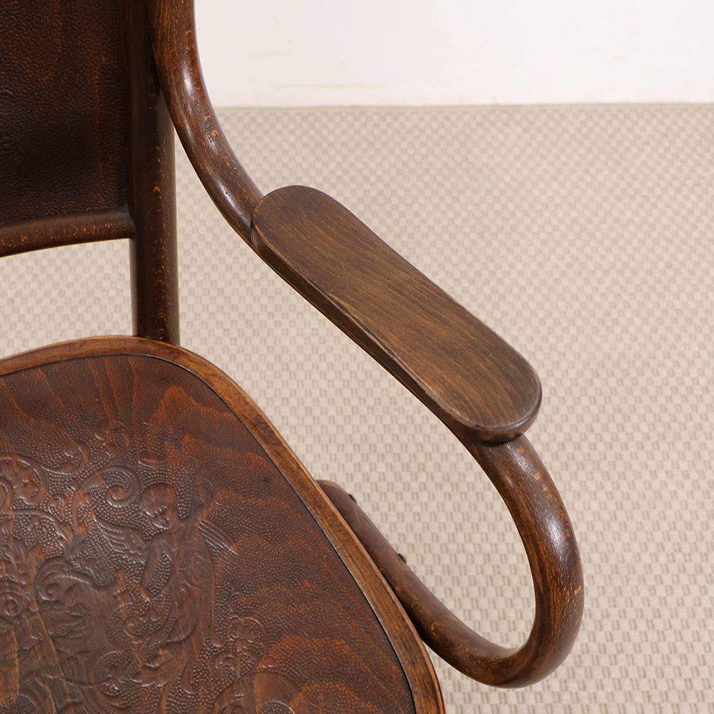 インパクト抜群です♪ ベントウッドアームチェア VC113-156