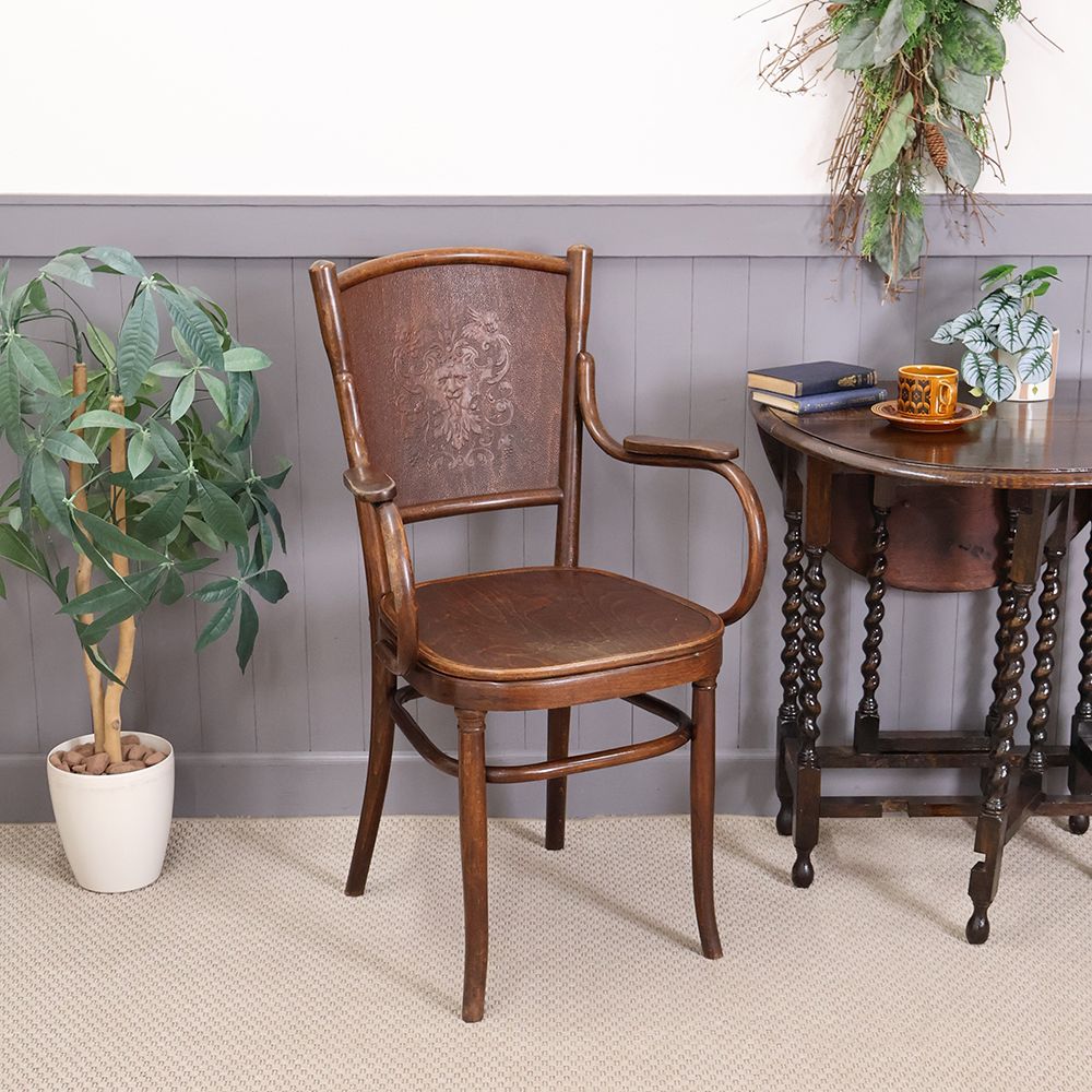 インパクト抜群です♪ ベントウッドアームチェア VC113-156