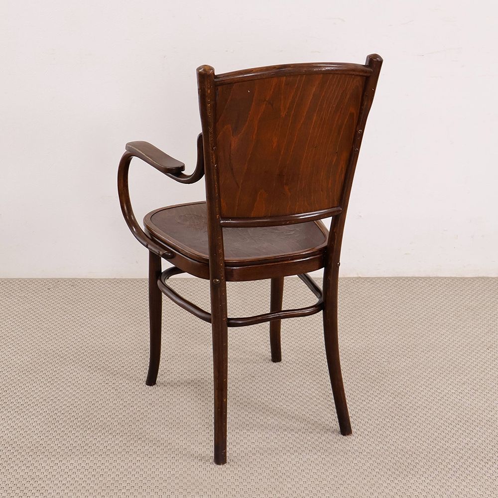 インパクト抜群です♪ ベントウッドアームチェア VC113-156