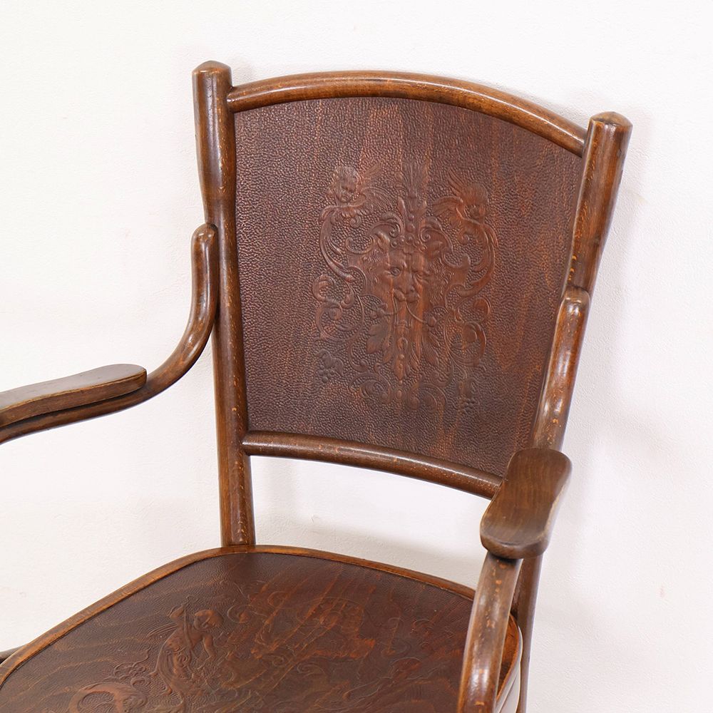 インパクト抜群です♪ ベントウッドアームチェア VC113-156