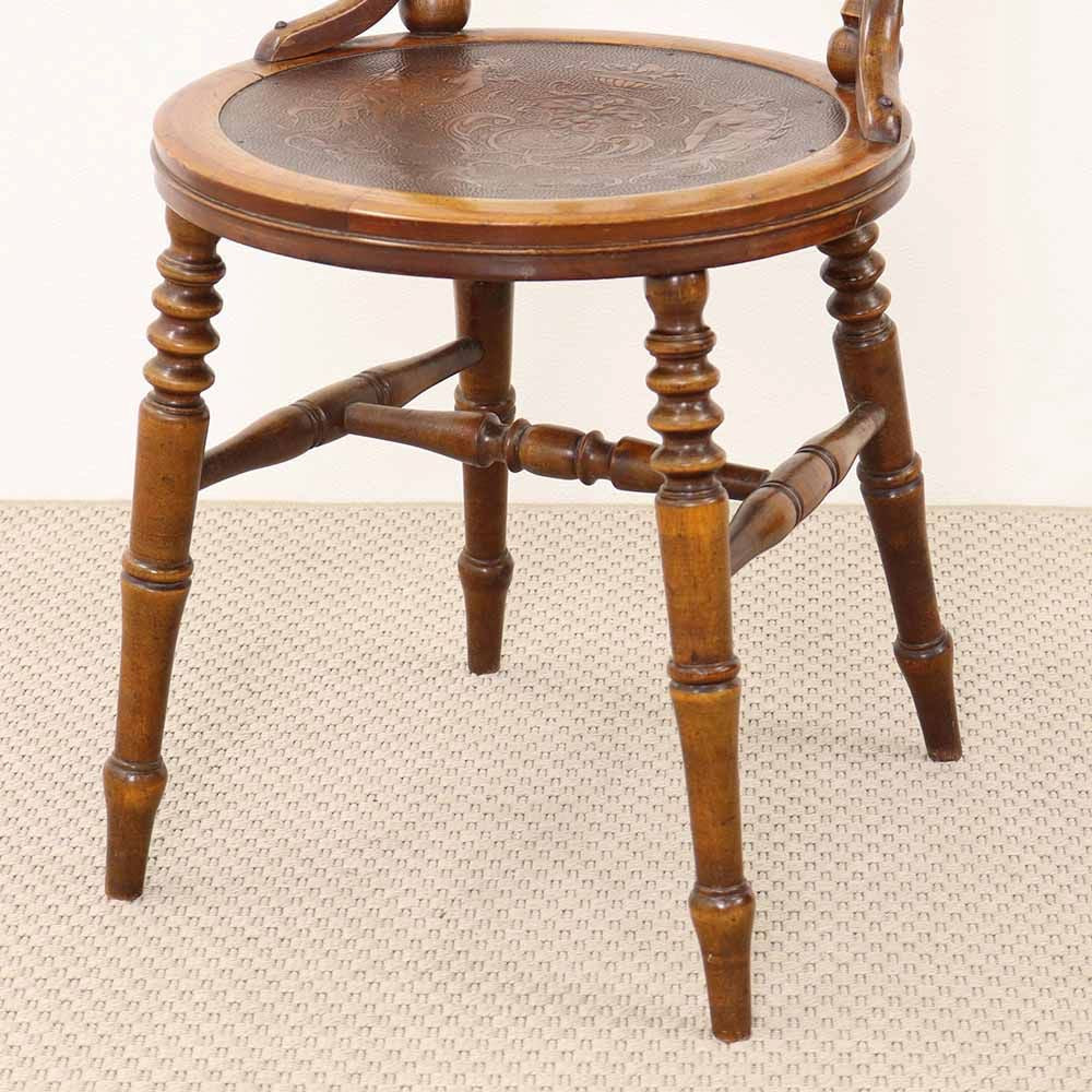 オシャレな装飾に夢中♪ ベントウッドチェア VC113-158