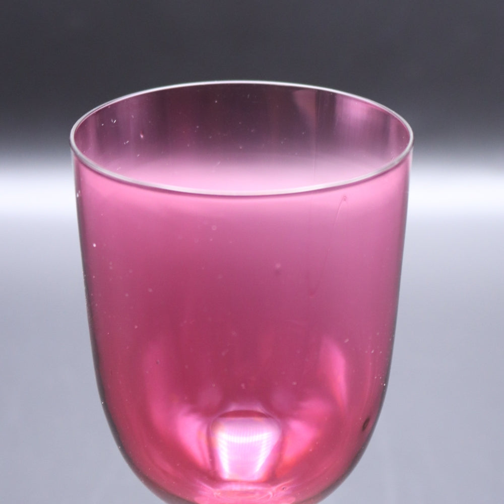 食前酒用の小ぶりなサイズ♪ アンティーククランベリーグラス VC113-190001