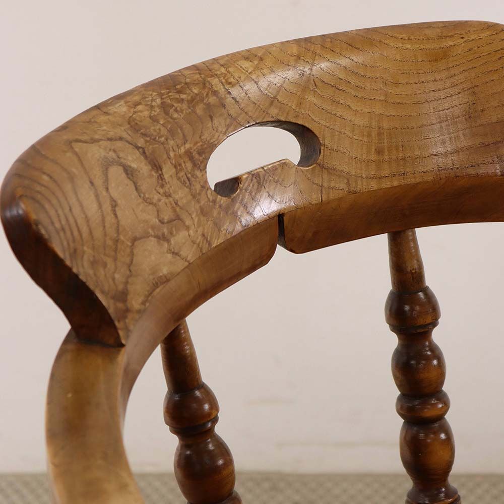 エルムの杢目と挽物細工が響きあう♪ キャプテンチェア VC113-207