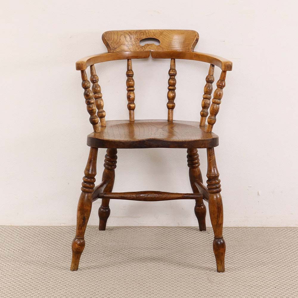 エルムの杢目と挽物細工が響きあう♪ キャプテンチェア VC113-207