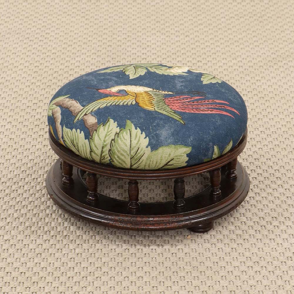 オシャレなくつろぎのアイテム♪ フットスツール VC113-238002