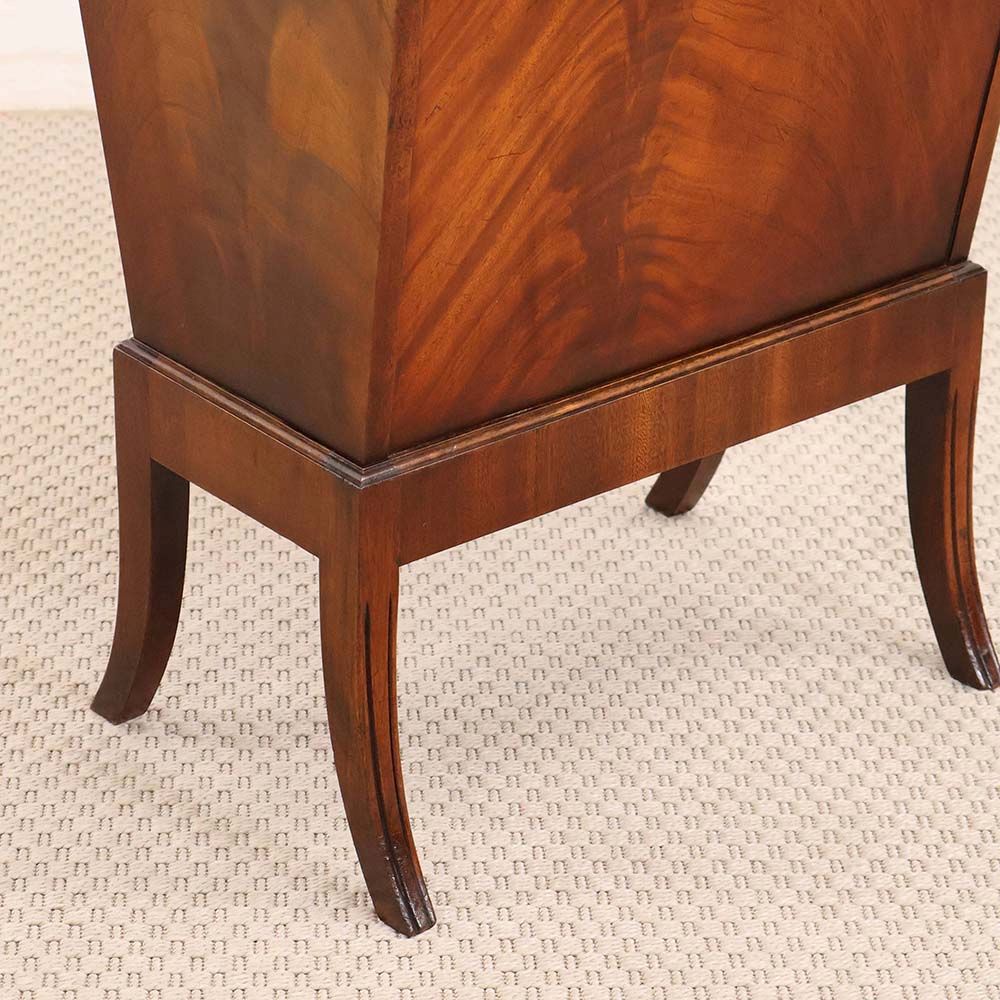 オシャレな脚付きラックです♪ マガジンラック VC114-040