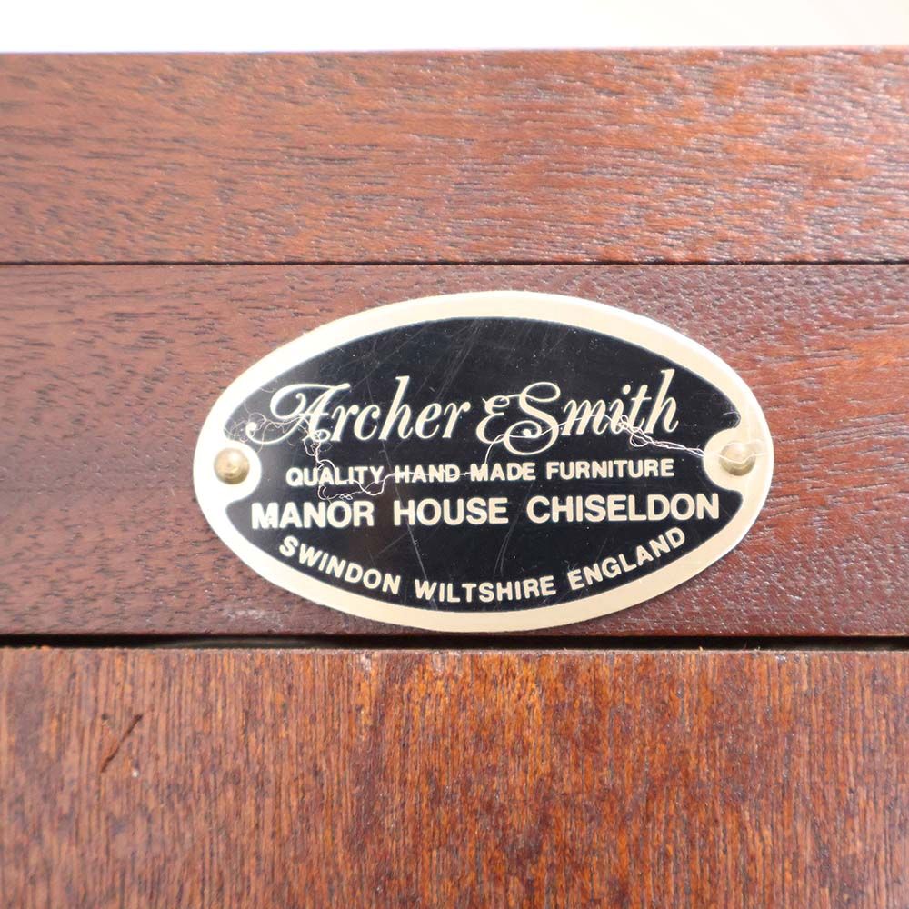 インパクト抜群♪ ショップディスプレイキャビネット VC114-050