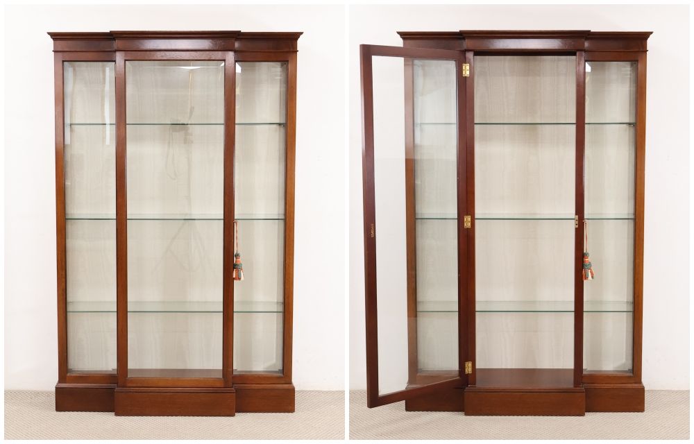 インパクト抜群♪ ショップディスプレイキャビネット VC114-050