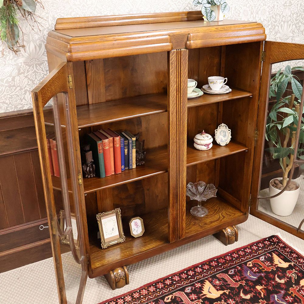 心惹かれる可憐な彫りの装飾♪ ブックケース VC114-059