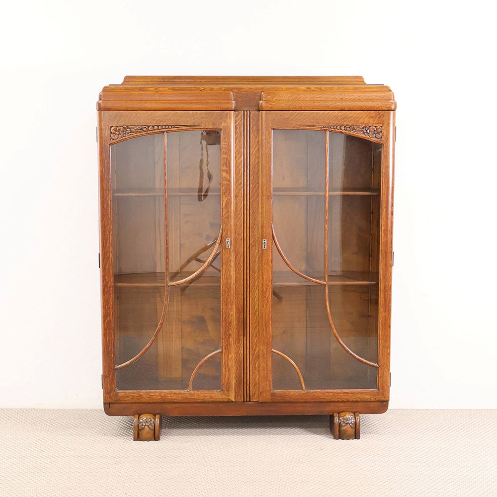 心惹かれる可憐な彫りの装飾♪ ブックケース VC114-059