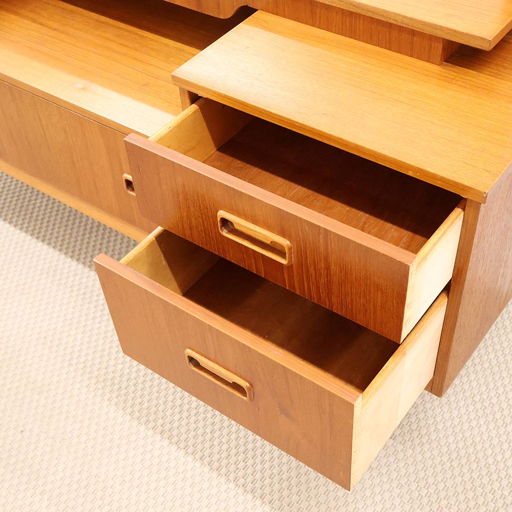 大きな鏡がお気に入り♪ ドレッシングチェスト VC114-119