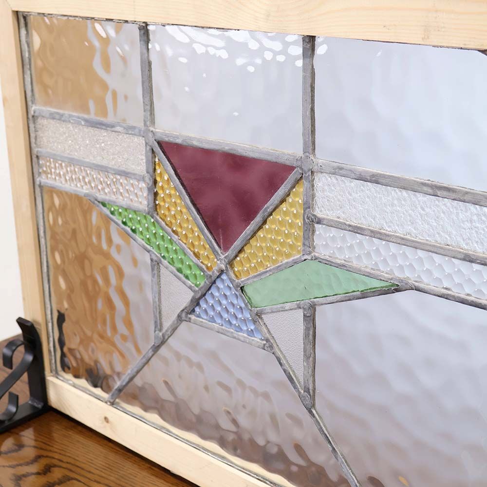 アールデコ調の彩りが映えるアンティークステンドグラス VC114-259003