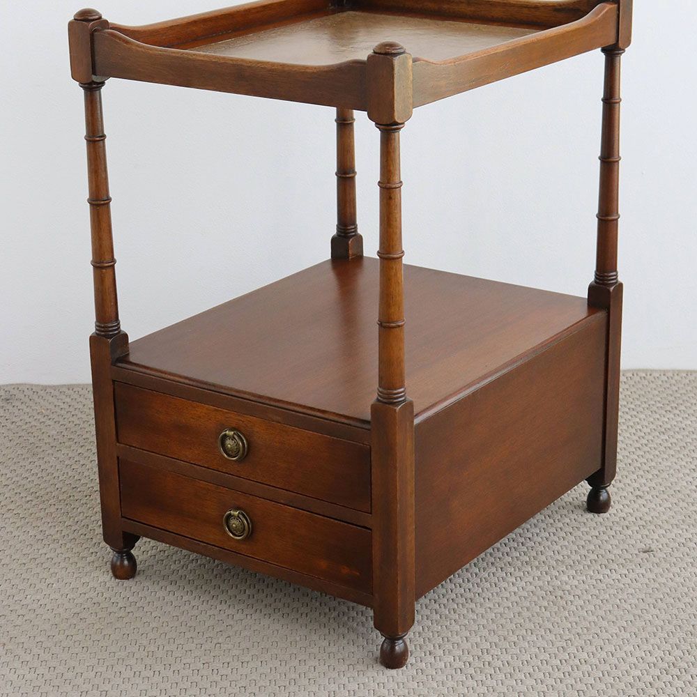 オシャレな革張りテーブル♪ サイドテーブル VC94-073