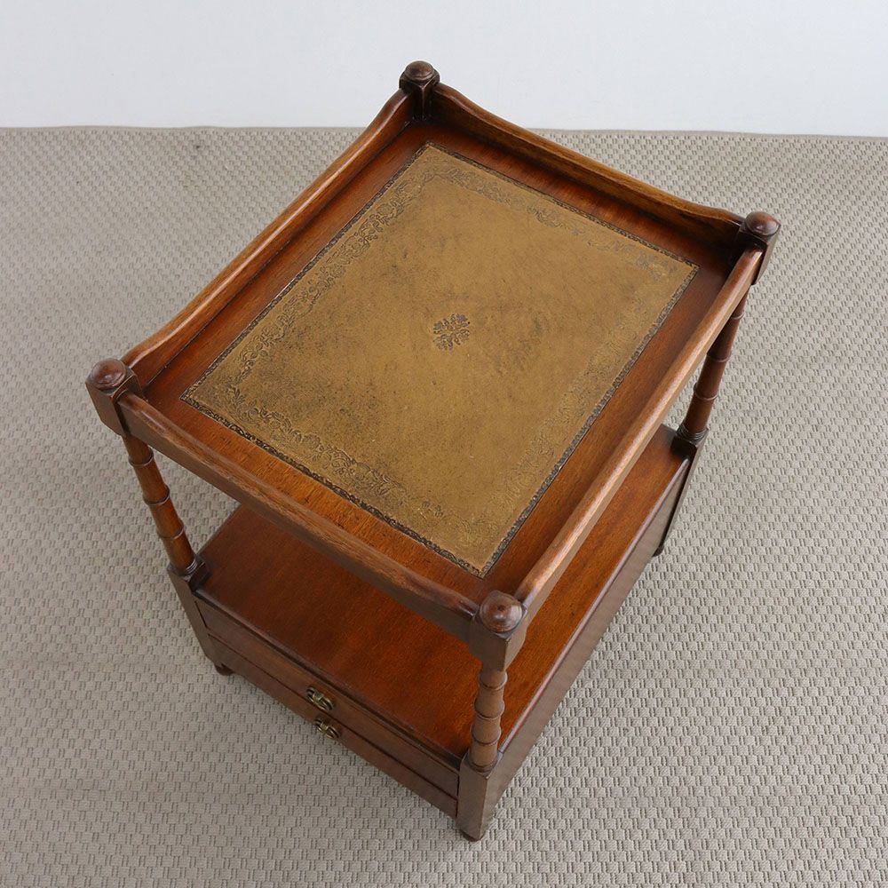 オシャレな革張りテーブル♪ サイドテーブル VC94-073