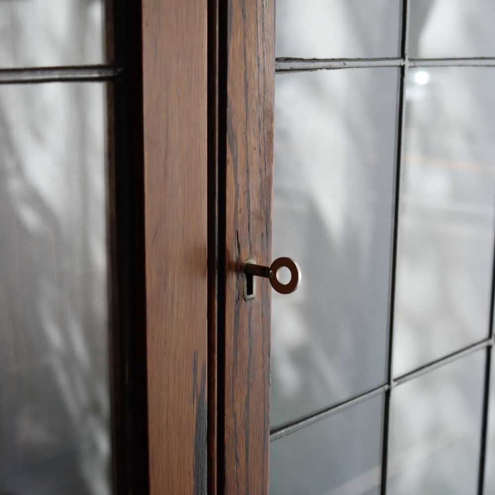 オシャレなステンドグラスの扉♪ ビューローブックケース VS1-560