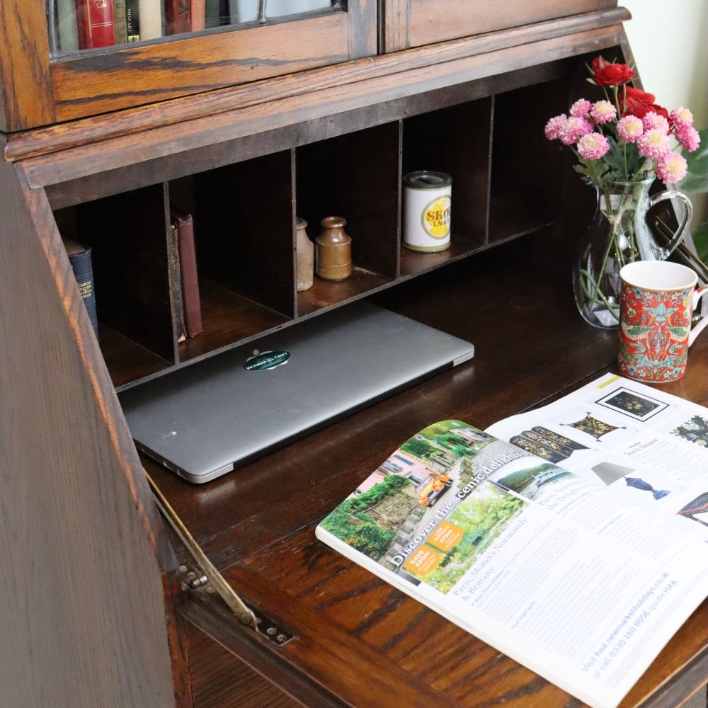 オシャレなステンドグラスの扉♪ ビューローブックケース VS1-560