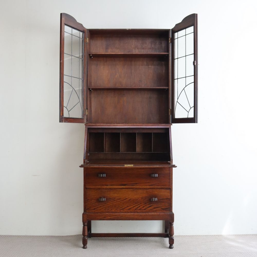 オシャレなステンドグラスの扉♪ ビューローブックケース VS1-560