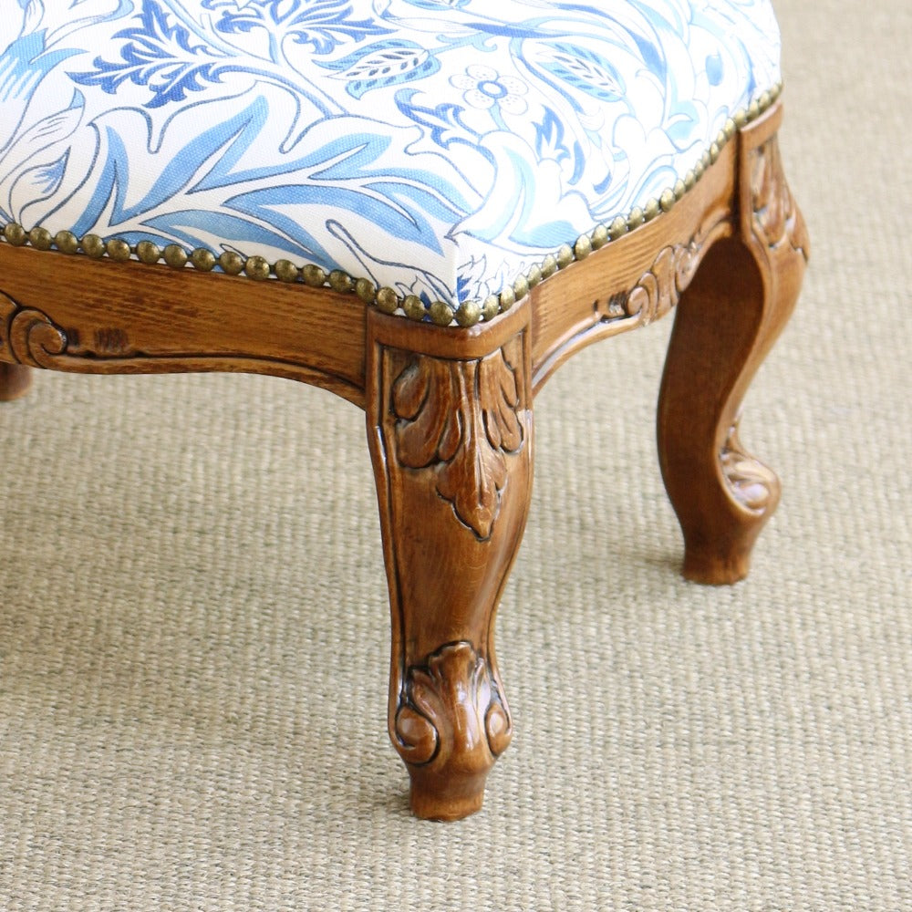 エレガントなブルー♪ フットスツール SIMPLY SEVERN 【ウィリアム・モリス】 AA2-EB1-226902