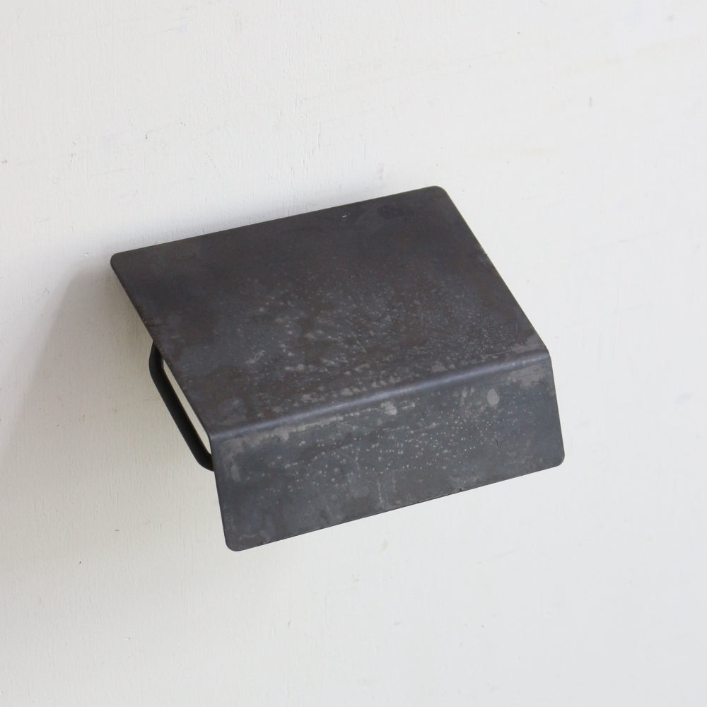 インダストリアルな味わい♪ ペーパーホルダーLクリア AD2-IWS-LPH-001