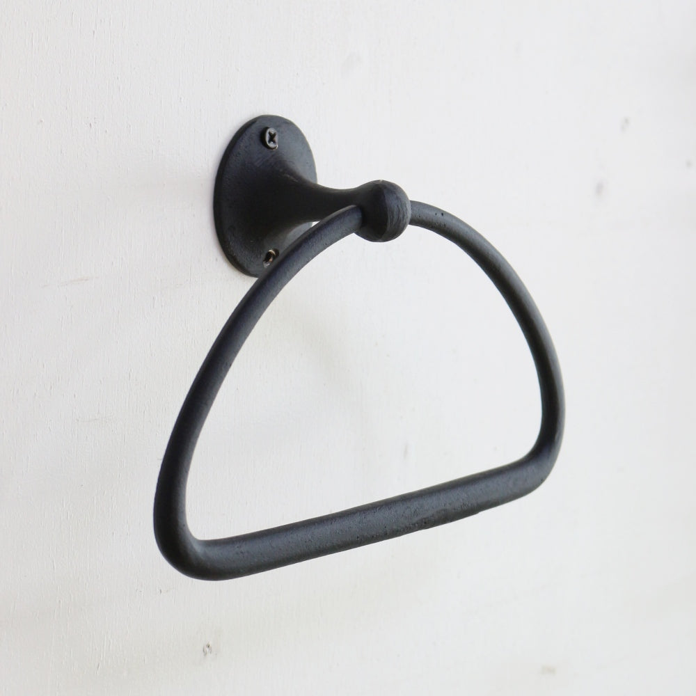 オシャレなマットブラック♪ タオル掛け(Q TOWEL RING BK) DV1-TR510BK