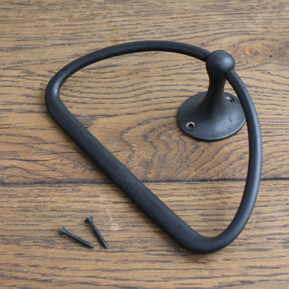 オシャレなマットブラック♪ タオル掛け(Q TOWEL RING BK) DV1-TR510BK