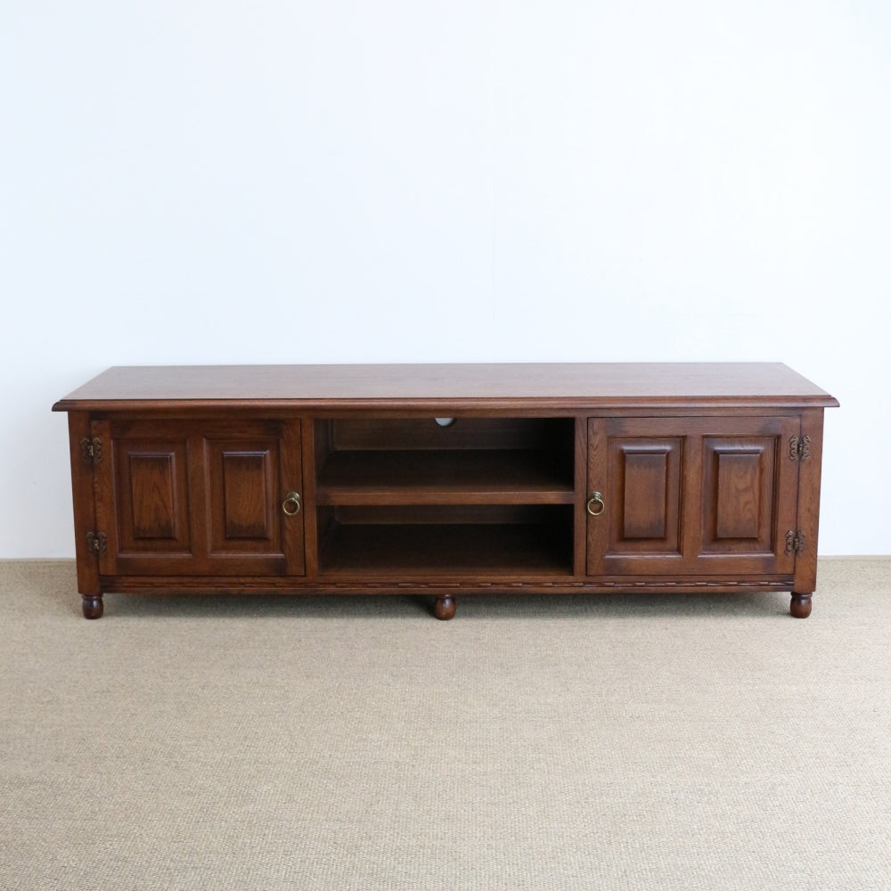 インテリアに溶け込むアンティークスタイル♪ テレビボード EB1-177001