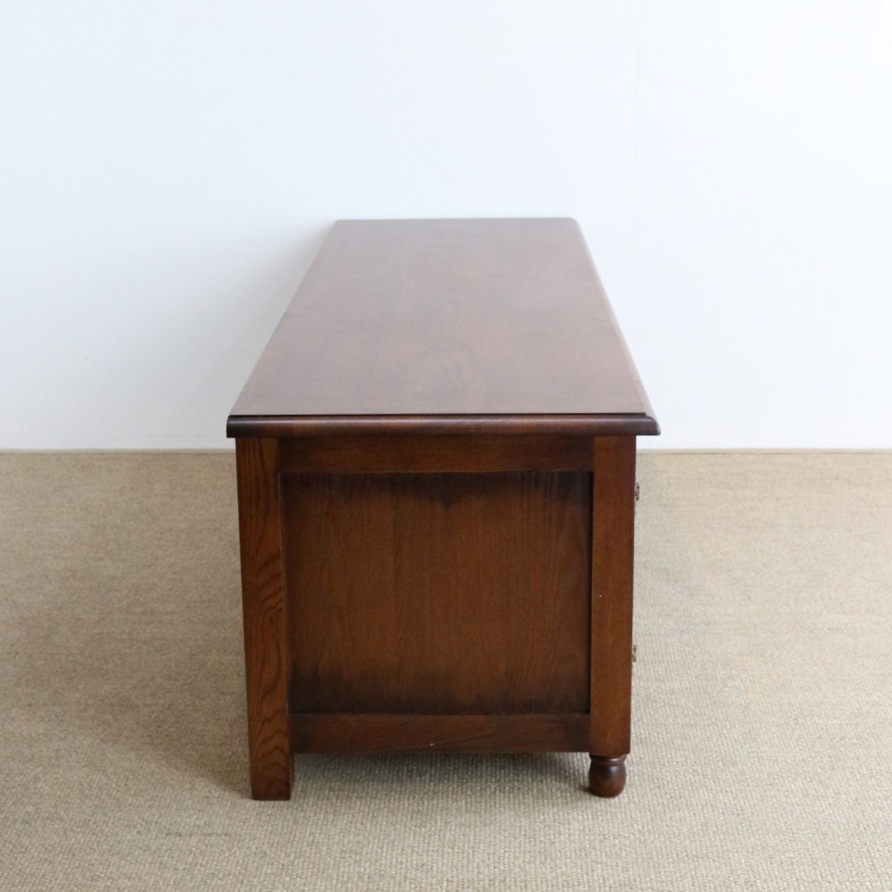 インテリアに溶け込むアンティークスタイル♪ テレビボード EB1-177001