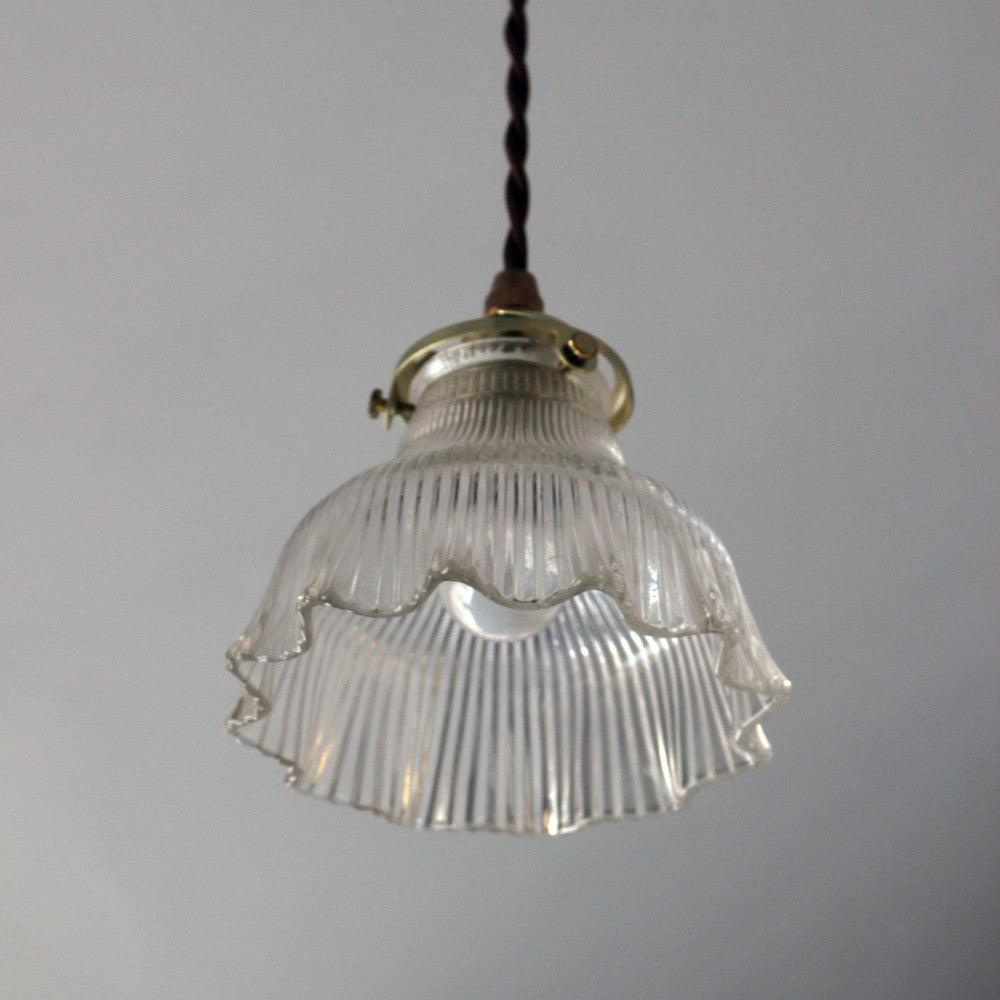 フリルのように上品で可愛らしい ガラスシェードのペンダントライトセット【灯具A】 FC1-1822-TG06G