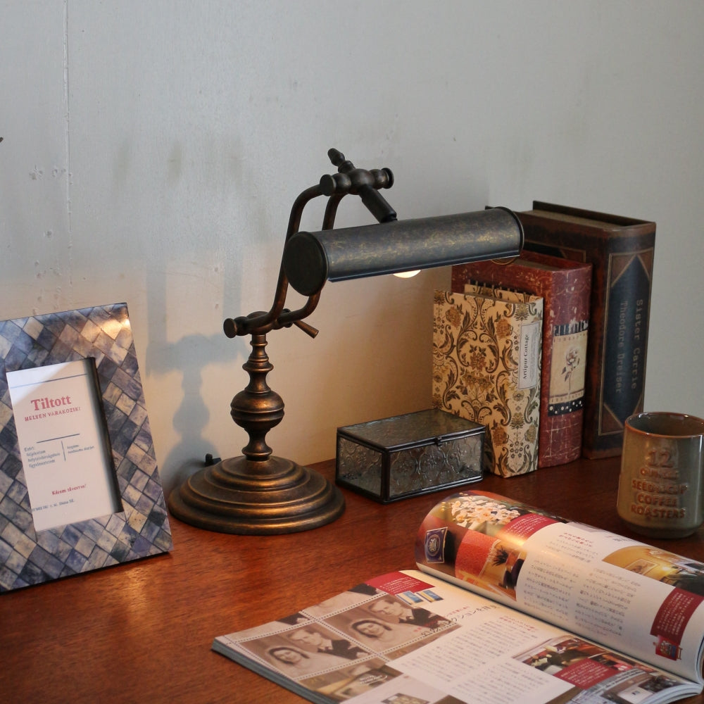 オブジェのようなオシャレフォルム♪ ピアノライト GR1-700051