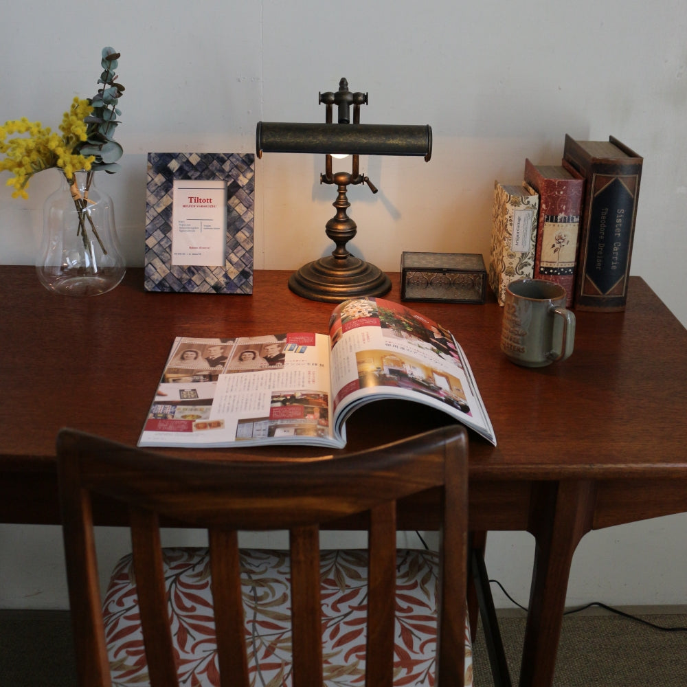 オブジェのようなオシャレフォルム♪ ピアノライト GR1-700051