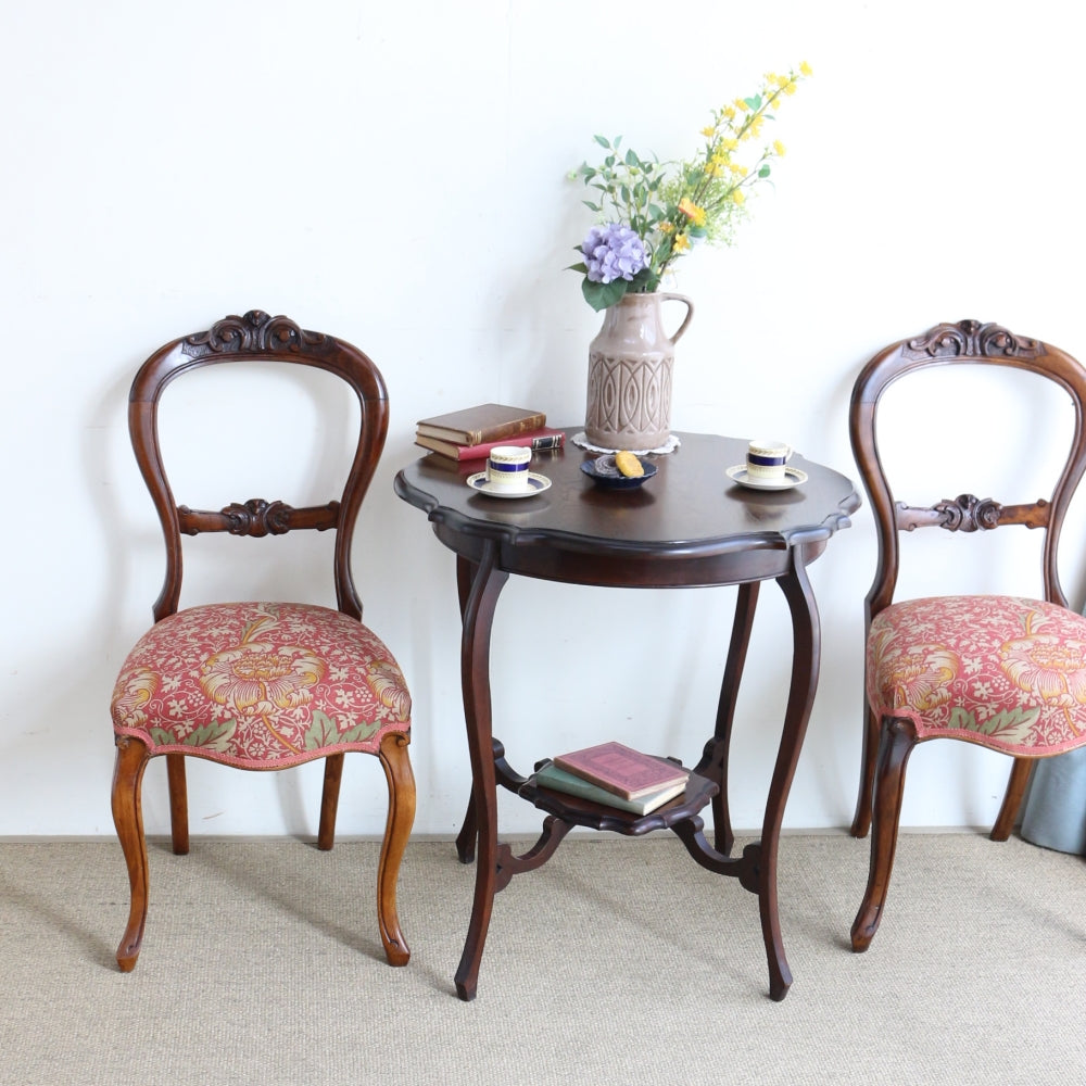 エレガントな佇まいにウットリ♪ バルーンバックチェア 【ウィリアム・モリス】 VC100-105002MORRIS