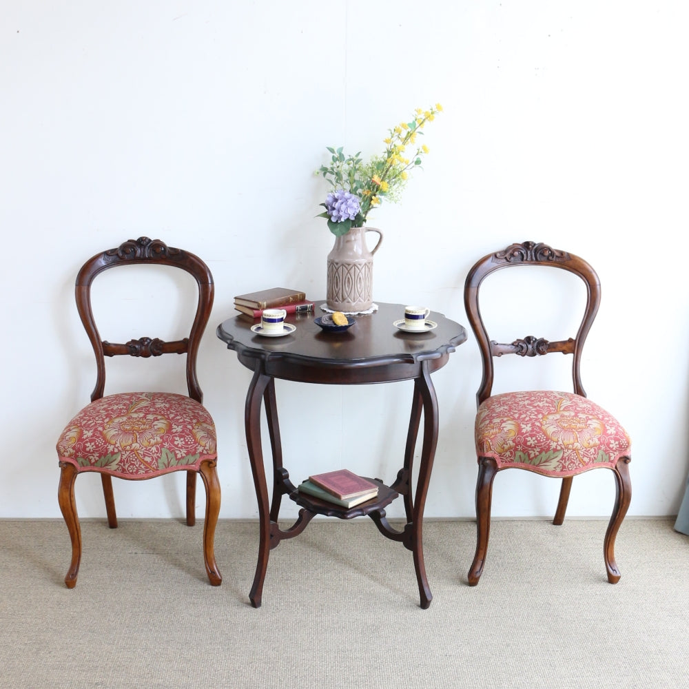 エレガントな佇まいにウットリ♪ バルーンバックチェア 【ウィリアム・モリス】 VC100-105002MORRIS