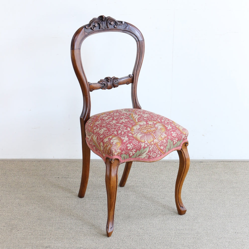 エレガントな佇まいにウットリ♪ バルーンバックチェア 【ウィリアム・モリス】 VC100-105002MORRIS