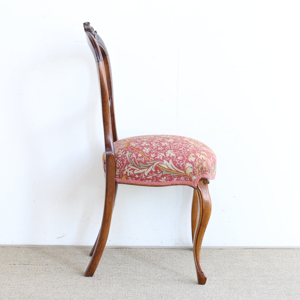 エレガントな佇まいにウットリ♪ バルーンバックチェア 【ウィリアム・モリス】 VC100-105002MORRIS