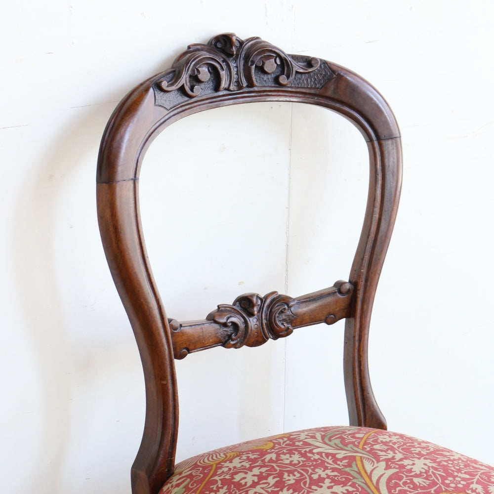 エレガントな佇まいにウットリ♪ バルーンバックチェア 【ウィリアム・モリス】 VC100-105002MORRIS