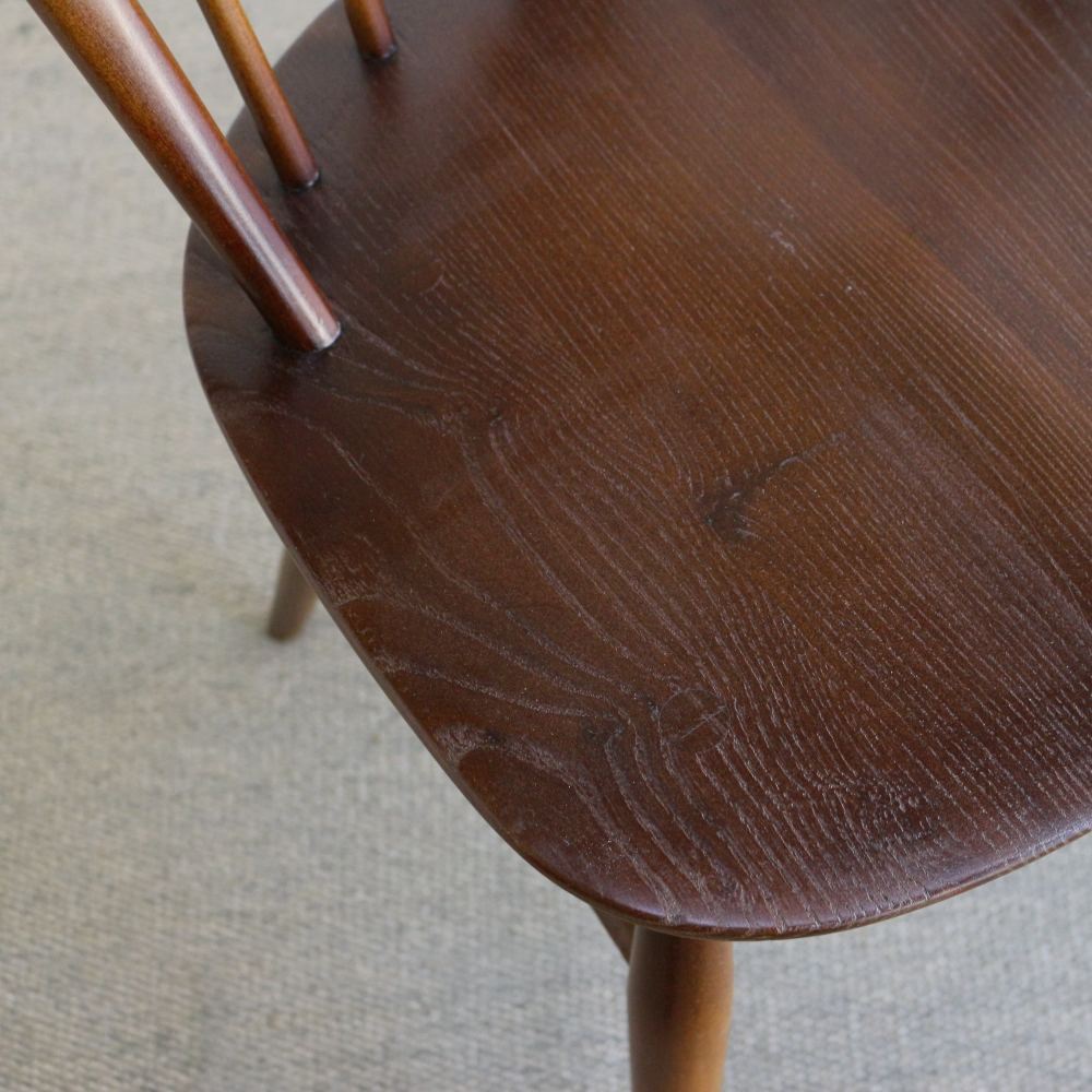 アーコール独特のウィンザースタイル♪ アーコール・フルール・ド・リス チェア VC102-001