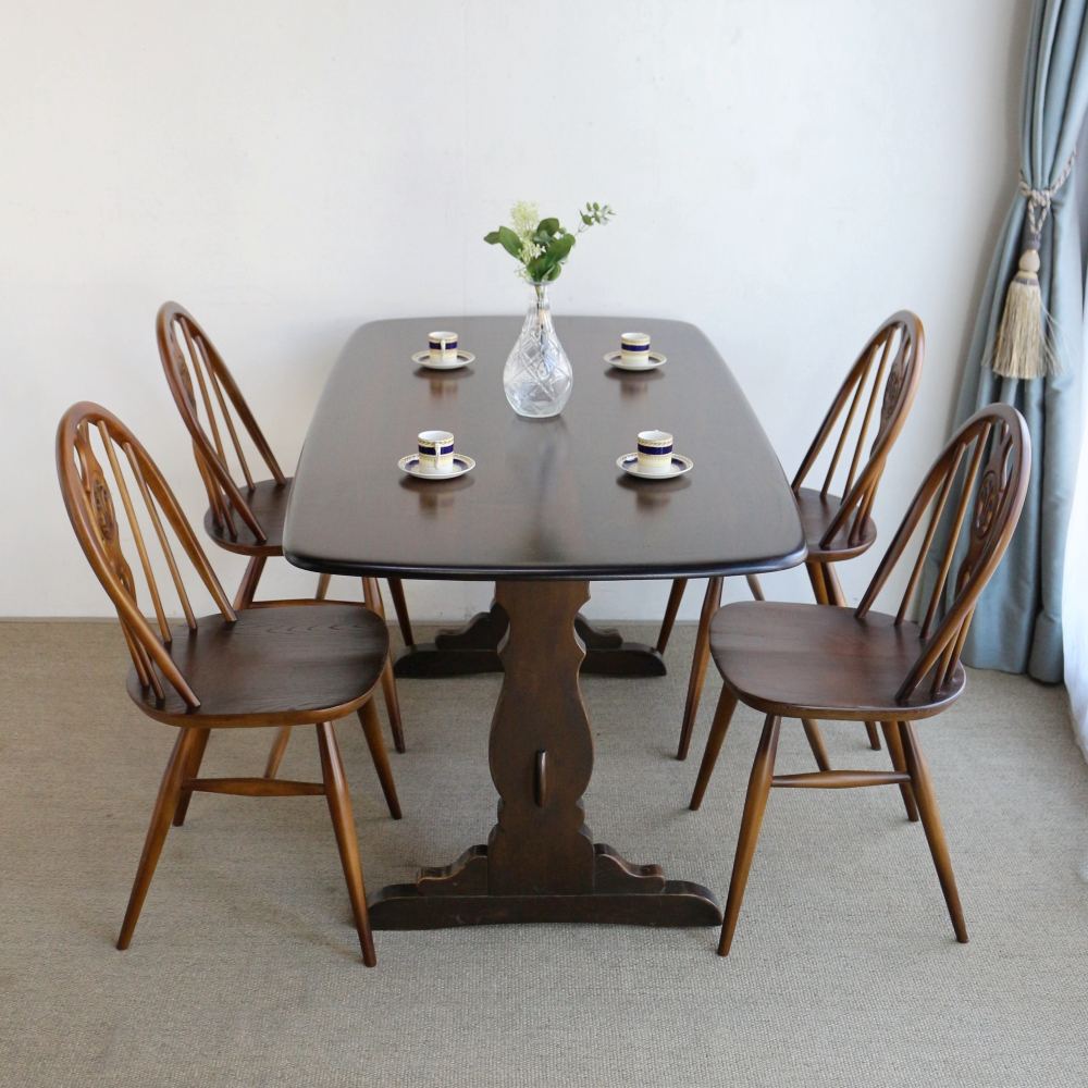 アーコール独特のウィンザースタイル♪ アーコール・フルール・ド・リス チェア VC102-001