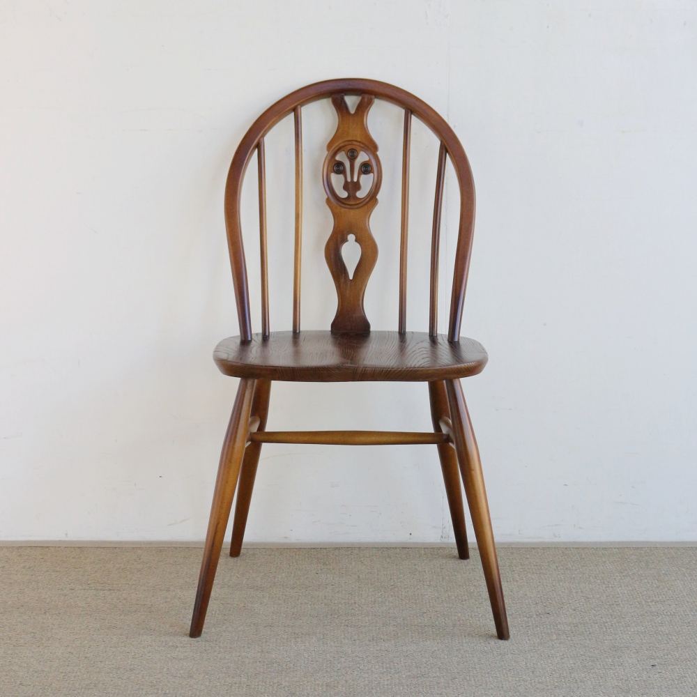 アーコール独特のウィンザースタイル♪ アーコール・フルール・ド・リス チェア VC102-001